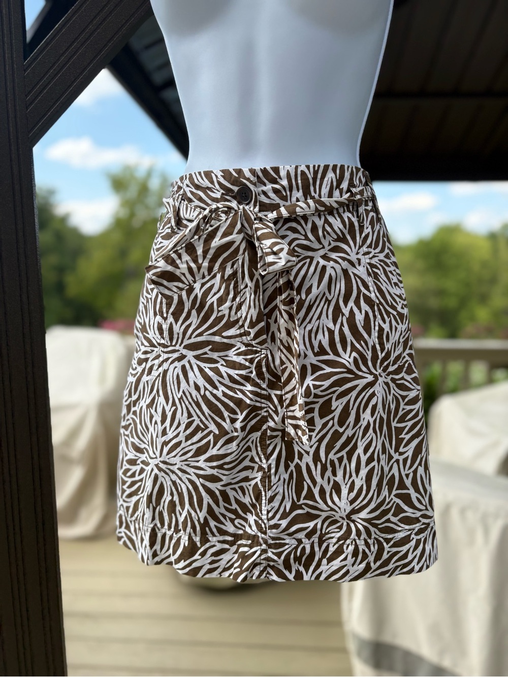 NWOT LANDS END Brown and White Floral Tie-Waist Skort, Size: 14